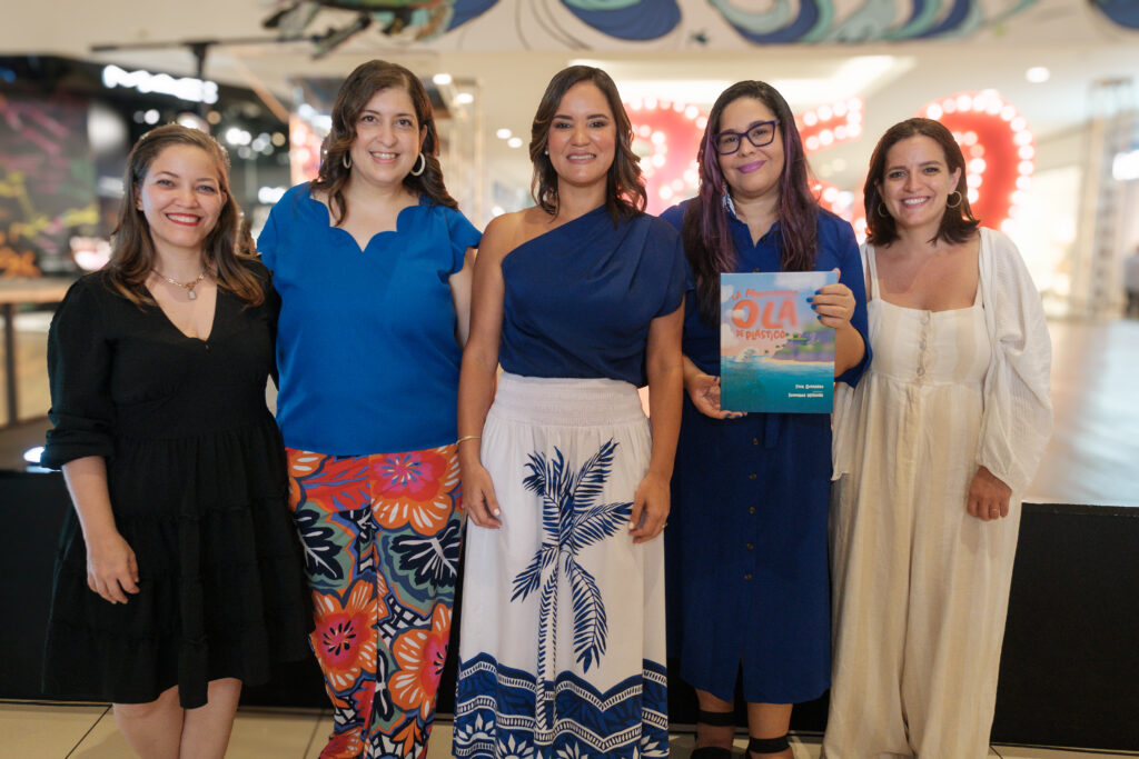 Lizabeth Rosario Raquel Cueto Laura Rojas Yna Guerrero y Carlota Pesarradona